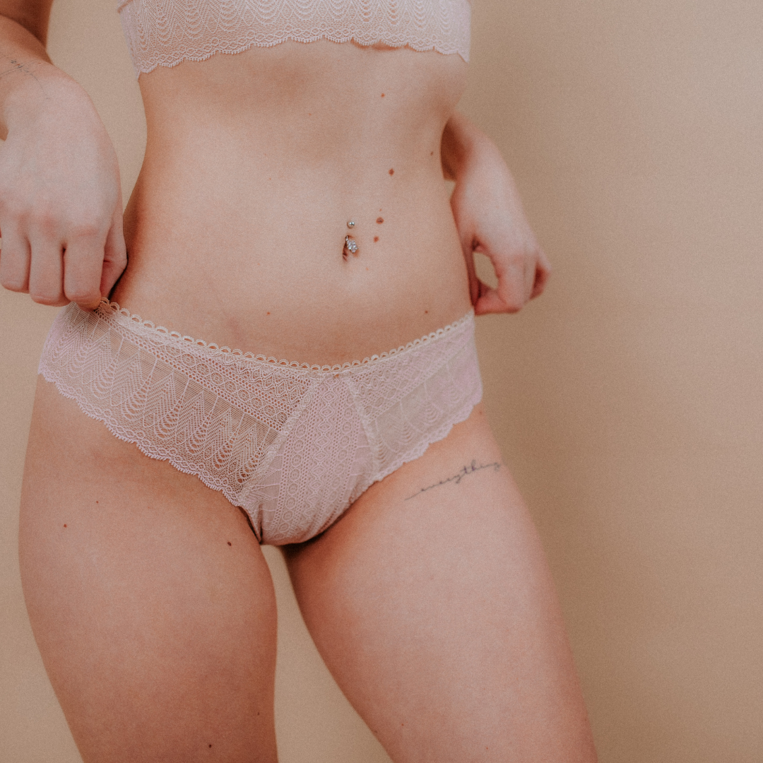 Mona – Blush