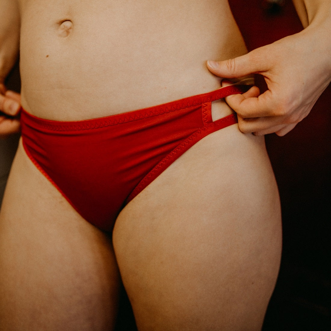 Bikini panties Allana- cherry red