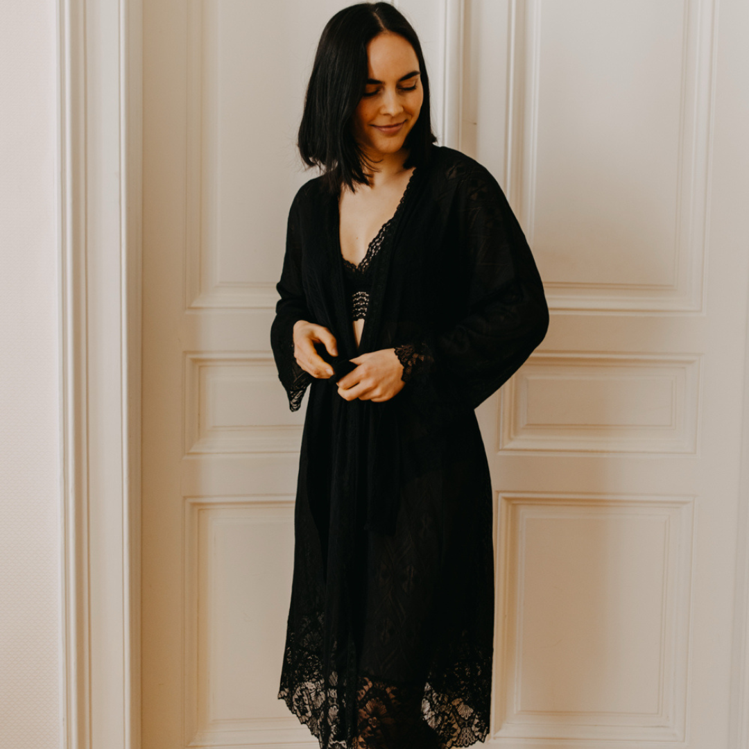 Lorena lace dressing gown - onyx