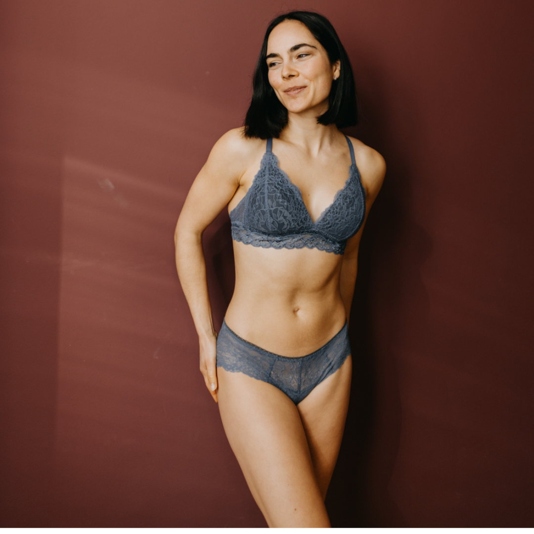 Michaela – taubenblau