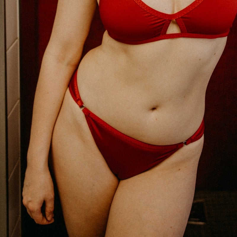 Bikini panties Odira - cherry red