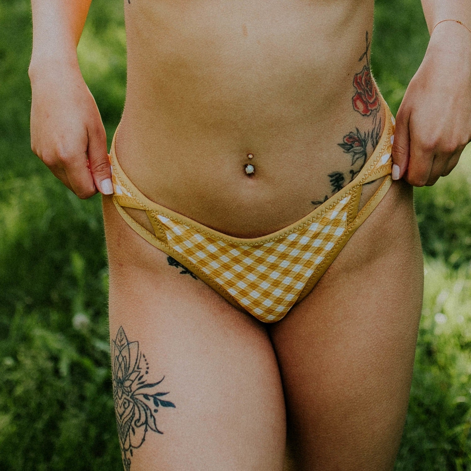 Bikini panties Idis - golden yellow/check